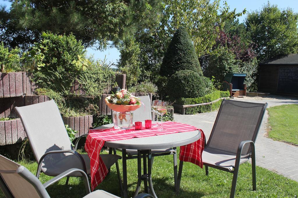 שיליג Traberhof - Landurlaub In Seiner Schoensten Form - Freies Reiten Inbegriffen - Hunde Willkommen - Sauna Im Haus - Kanuverleih - Tolle Radwege - Deich In Sichtweite מראה חיצוני תמונה